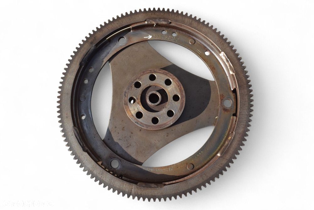 Koło Zamachowe AUDI A8 D3 3.7 4.2 V8 Benzyna 077105323G - 1