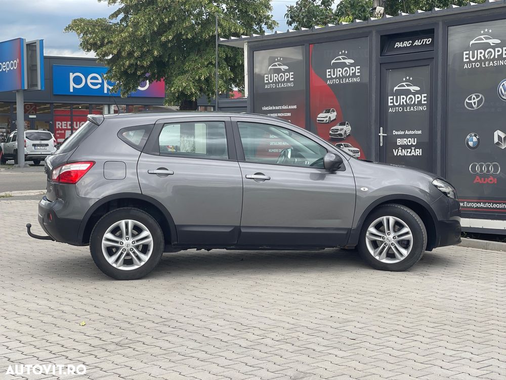 Nissan Qashqai 1.6 DCI 4 x 4 DPF Start/Stop tekna - 16
