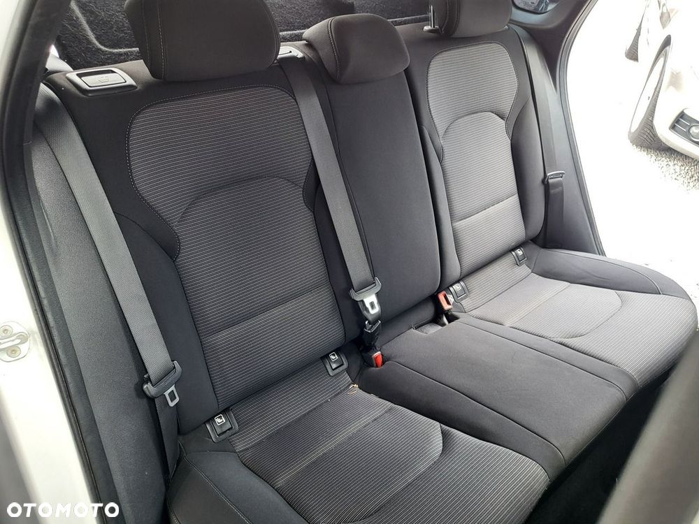Hyundai i30 - 23