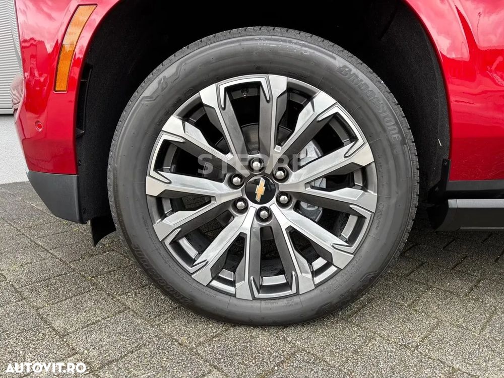 Chevrolet Suburban - 8