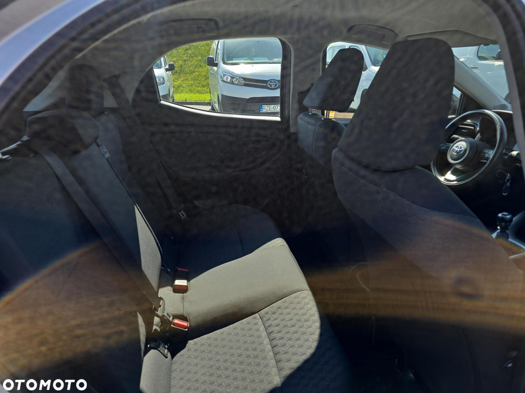 Toyota Yaris - 10