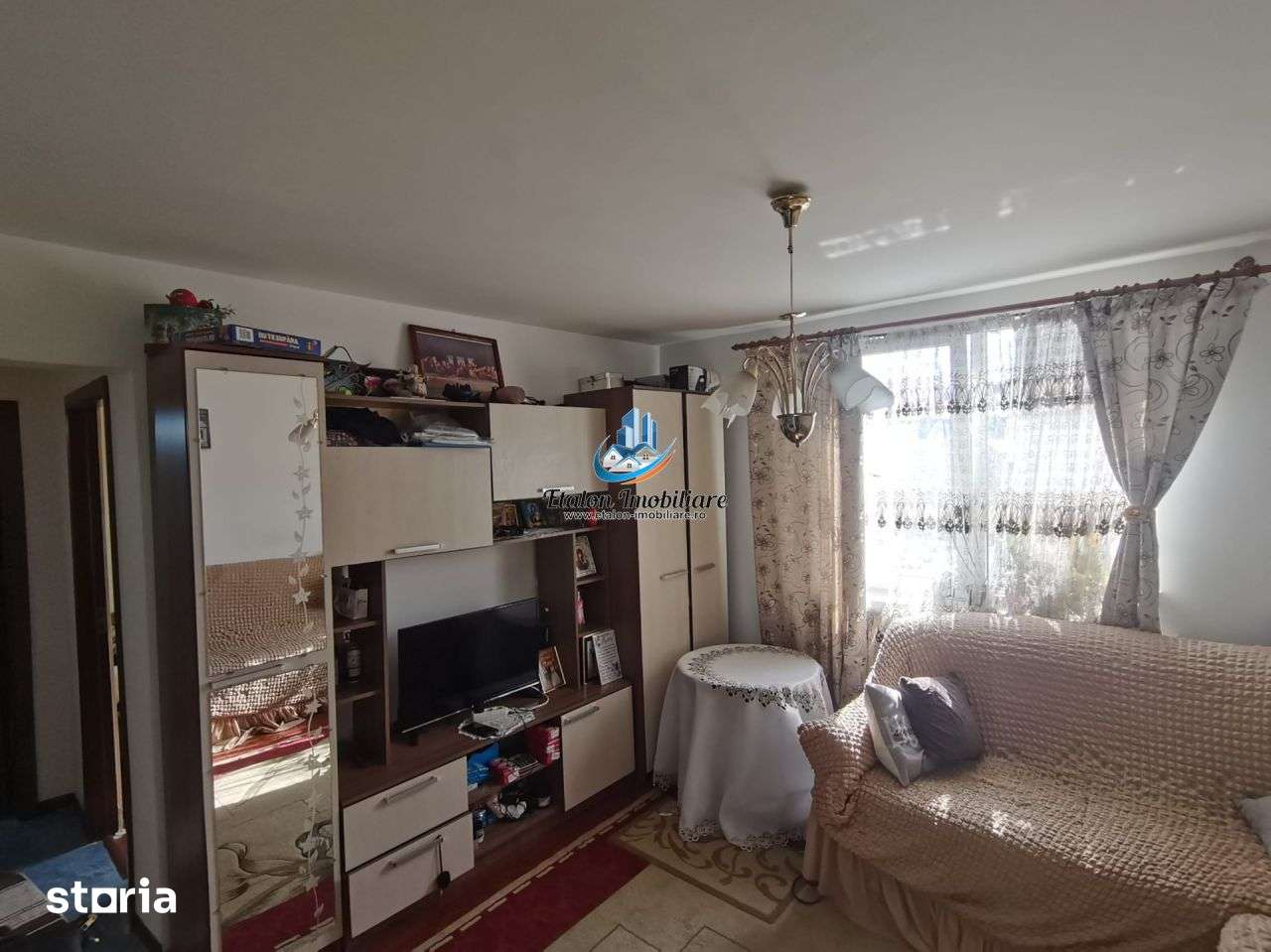 Apartament 3 camere semidecomandat, Piata Darmanesti, Piatra Neamt — fotografia 1