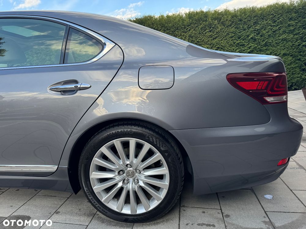 Lexus LS 460 Elite - 13