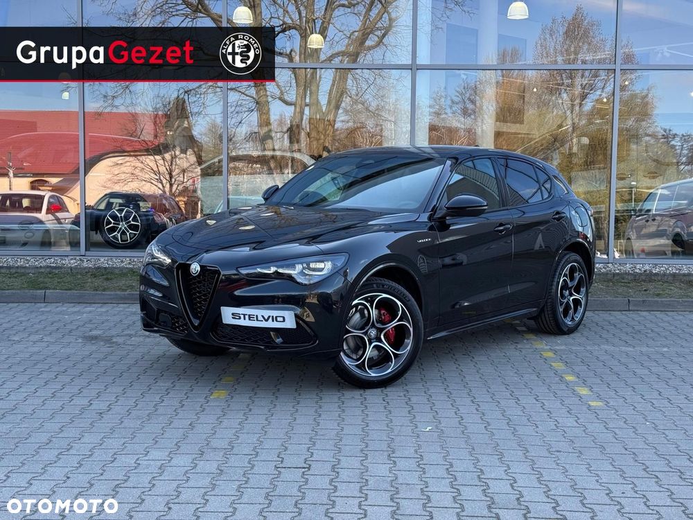 Alfa Romeo Stelvio - 1