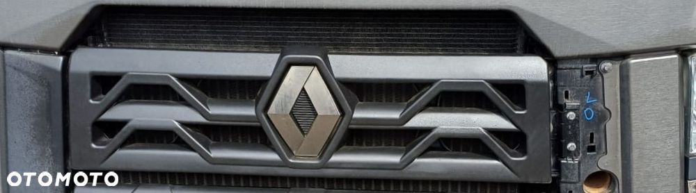 ATRAPA STOPIEŃ ŁAWKA GRILL KRATKA GÓRNA RENAULT GAMA T RANGE - 2