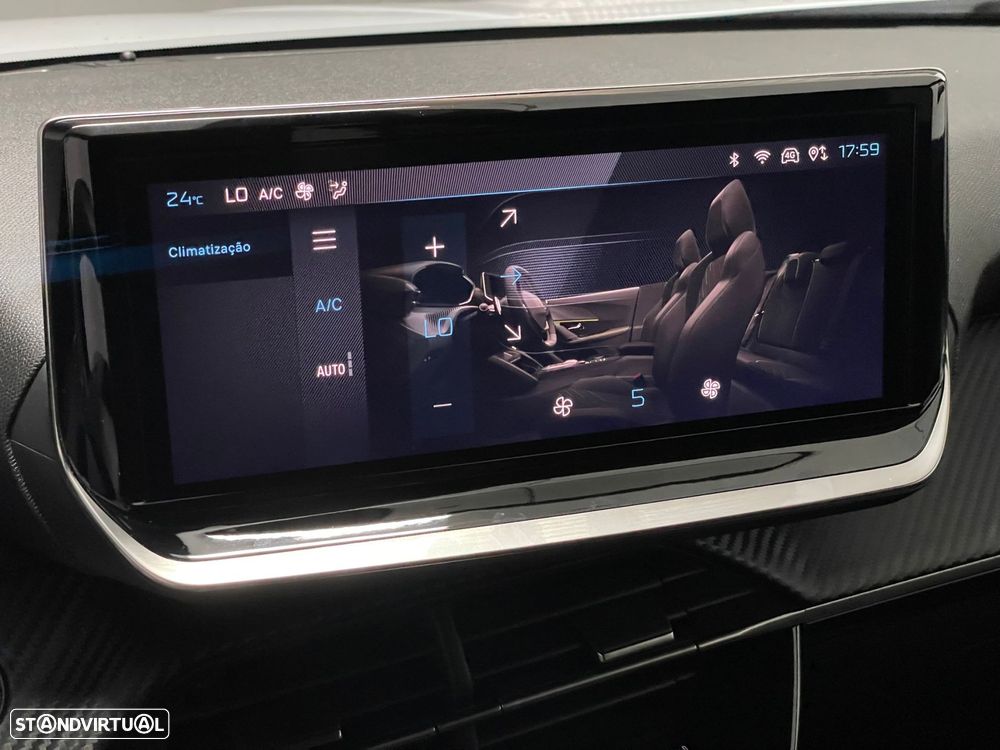 Peugeot 2008 1.2 PureTech Allure EAT8 - 15