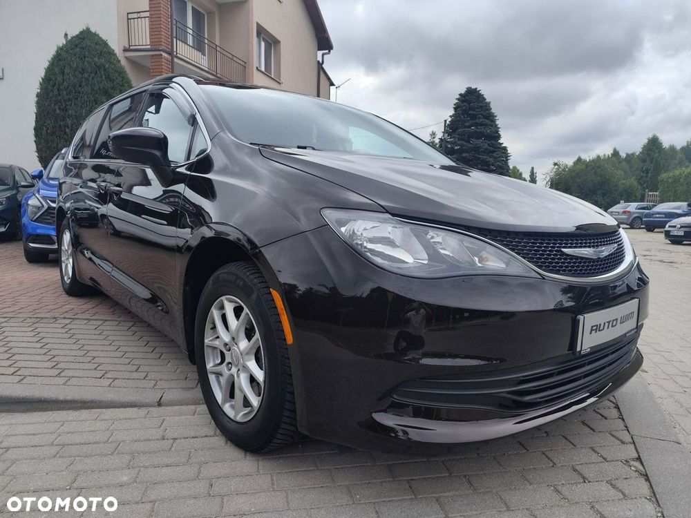 Chrysler Pacifica - 4