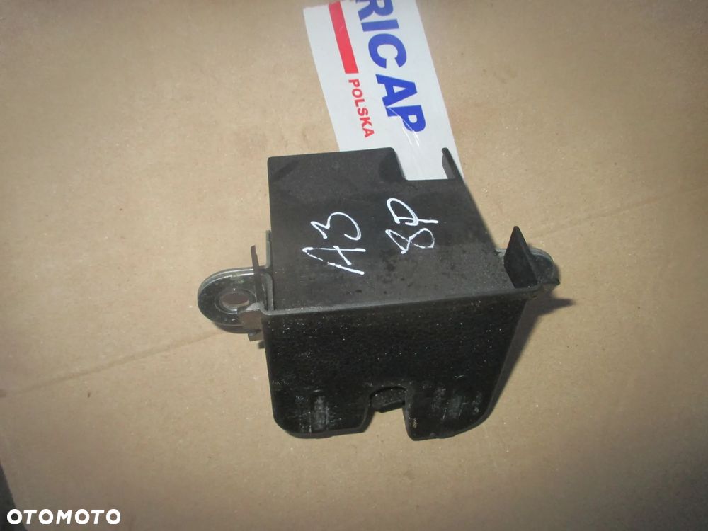 Zamek klapy Audi A3 8P 5M0827505E