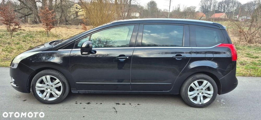 Peugeot 5008 - 2