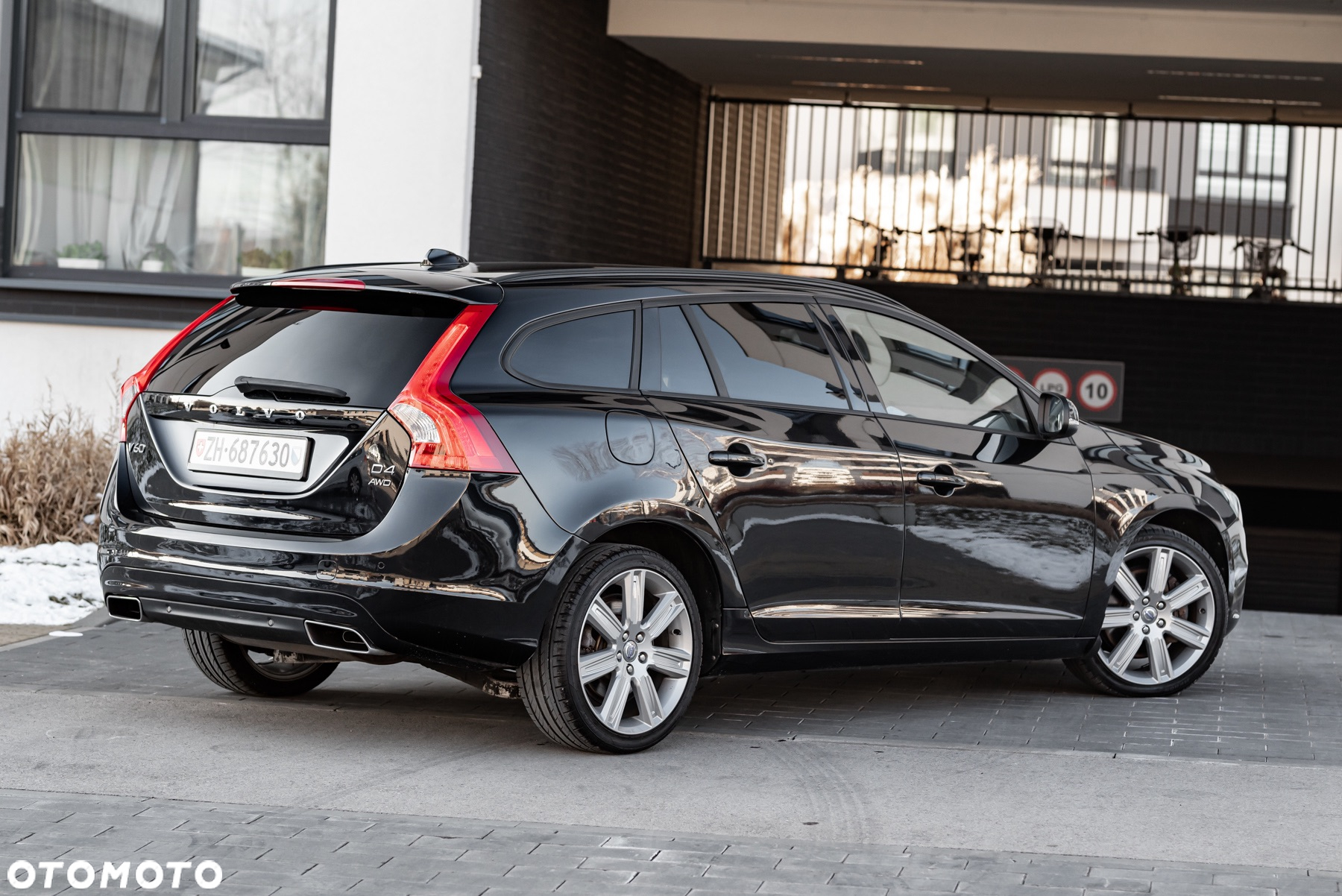 Volvo V60 D4 AWD Geartronic Momentum - 11