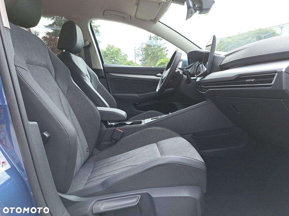 Volkswagen Golf - 23