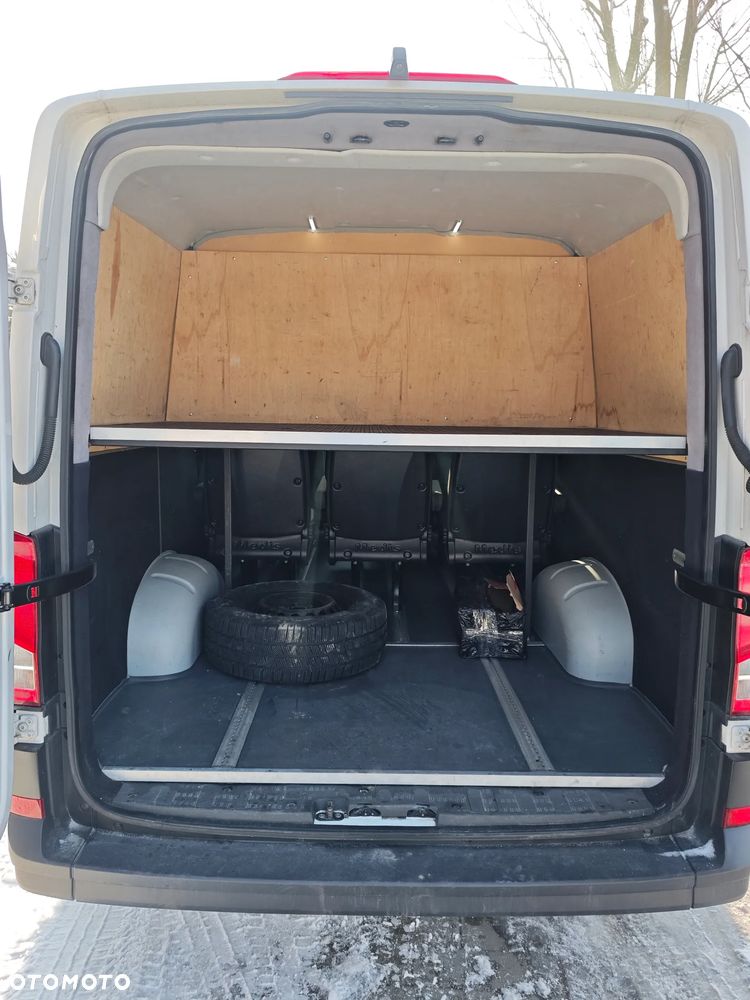 Volkswagen Crafter - 16