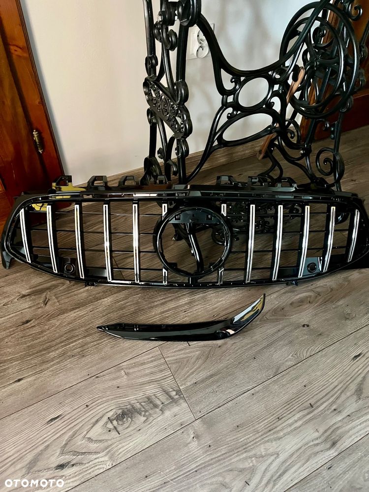 Mercedes-Benz CLA 220 7G-DCT AMG Line - 18