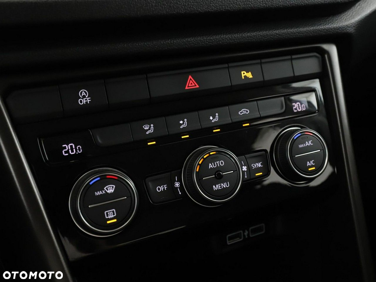 Volkswagen T-Roc 1.0 TSI Style - 27