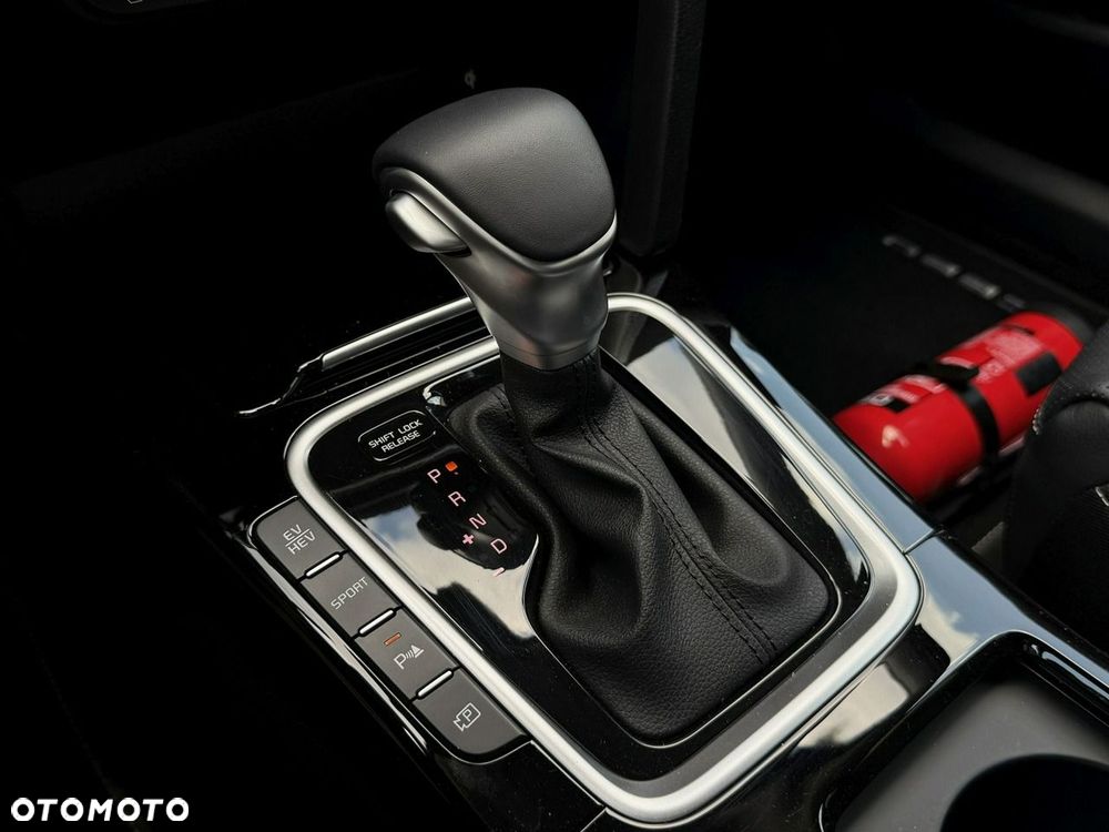 Kia Ceed 1.6 GDI PHEV Business Line DCT - 18