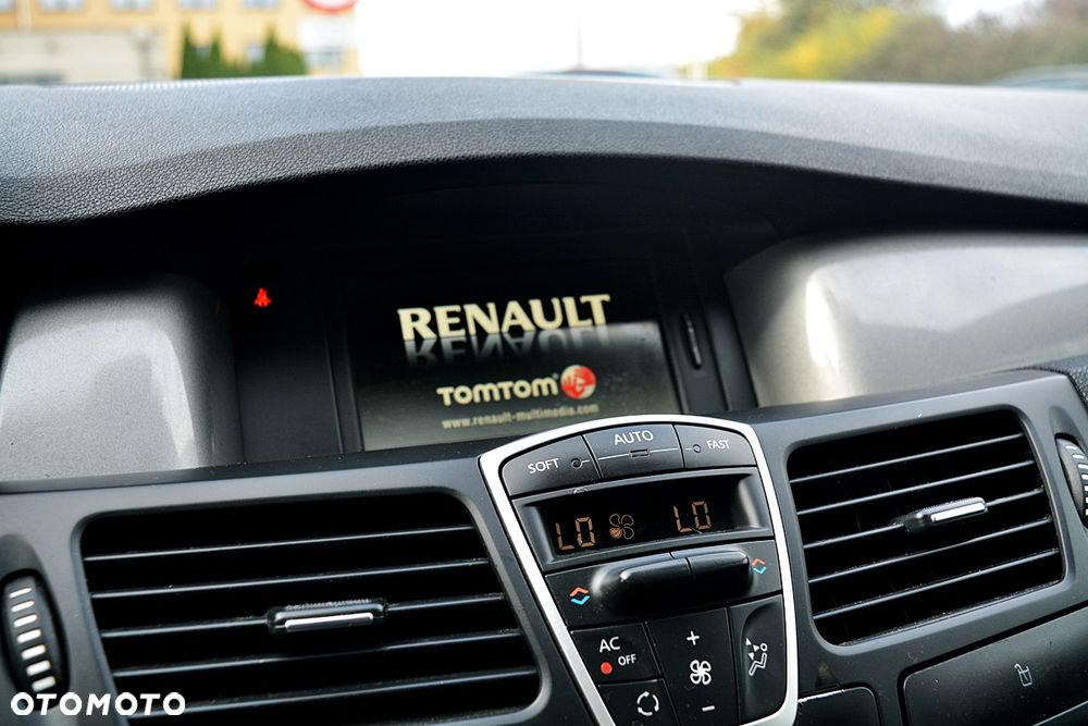 Renault Laguna dCi 150 FAP Start-Stop Limited - 13