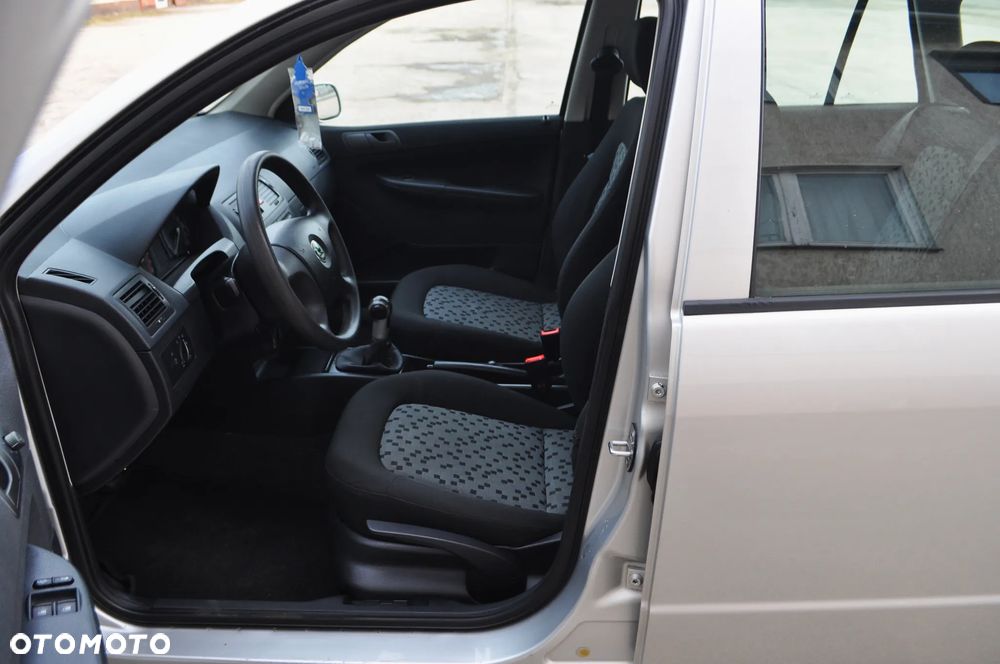 Skoda Fabia - 20