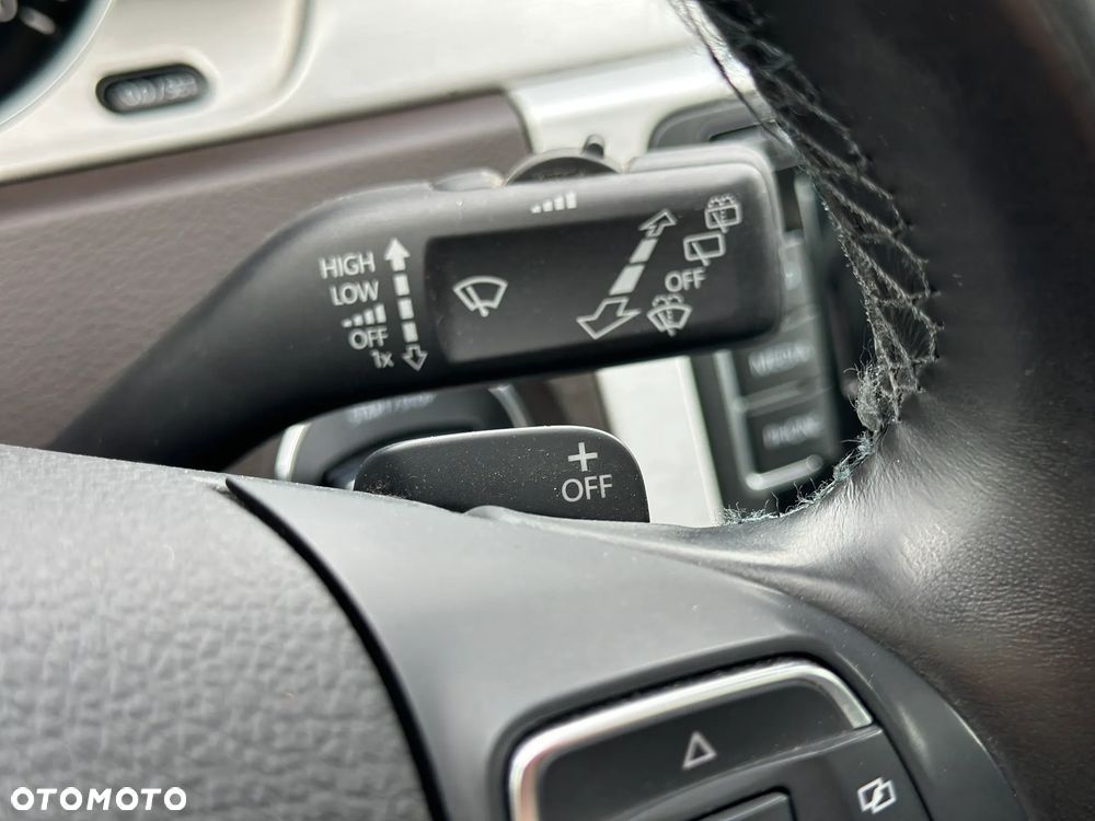 Volkswagen Passat 1.8 TSI DSG Highline - 31