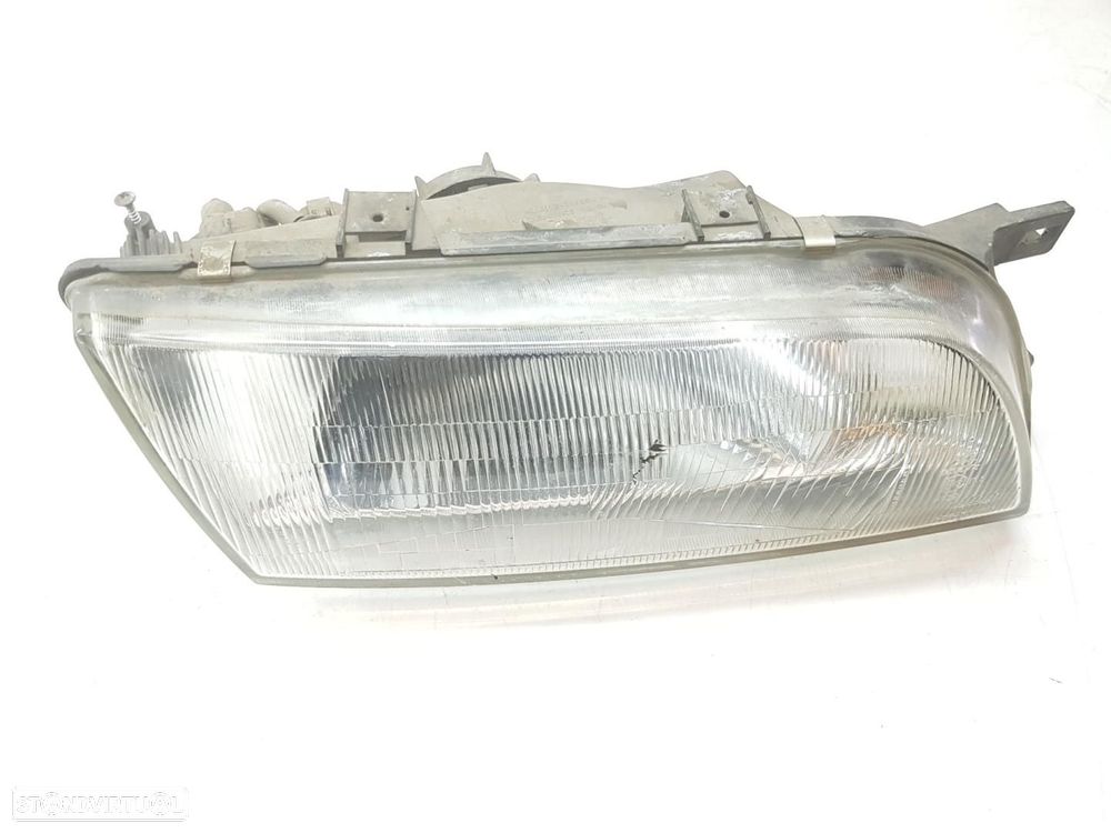 FAROL DIREITO NISSAN ALMERA N15 - 1