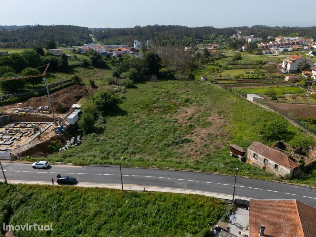 Terreno para construção multi familiar - Grande imagem: 3/8