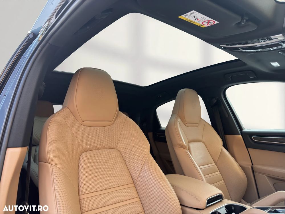 Porsche Cayenne Standard - 22