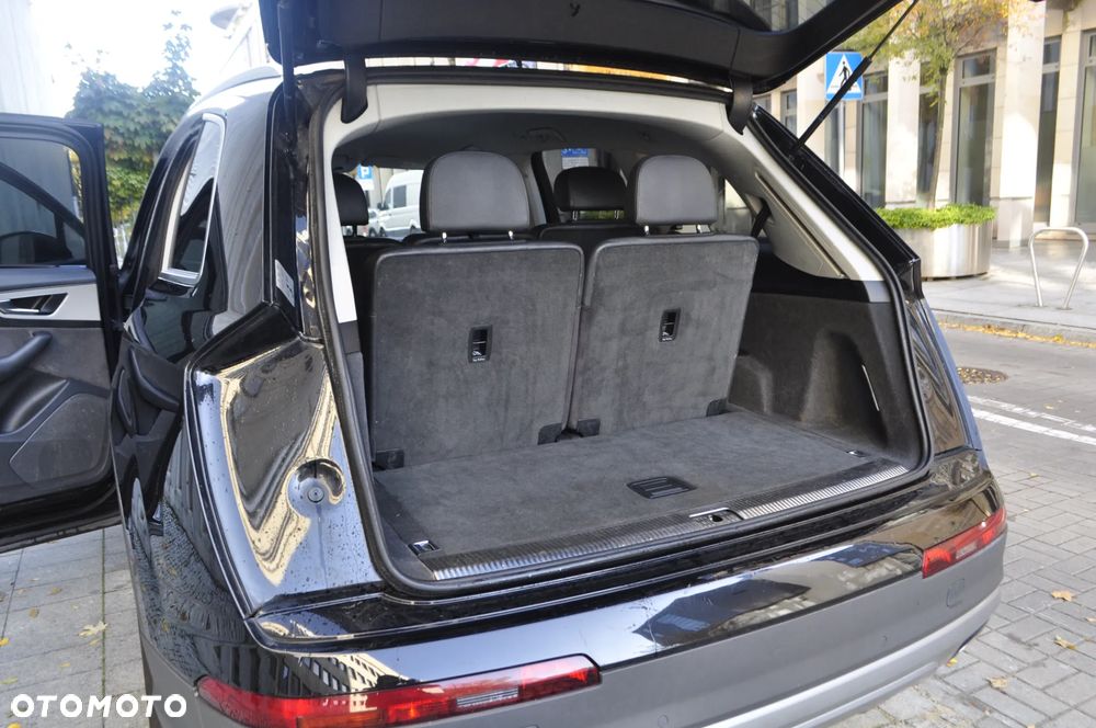 Audi Q7 3.0 TDI ultra Quattro Tiptronic - 12