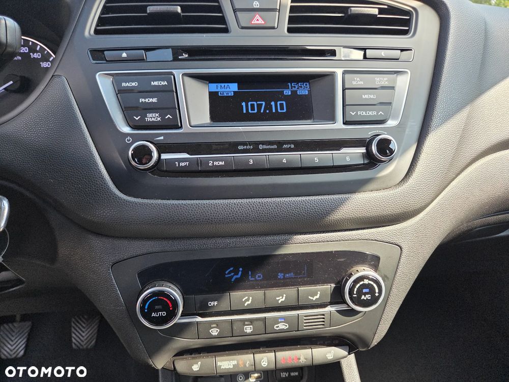 Hyundai i20 - 13