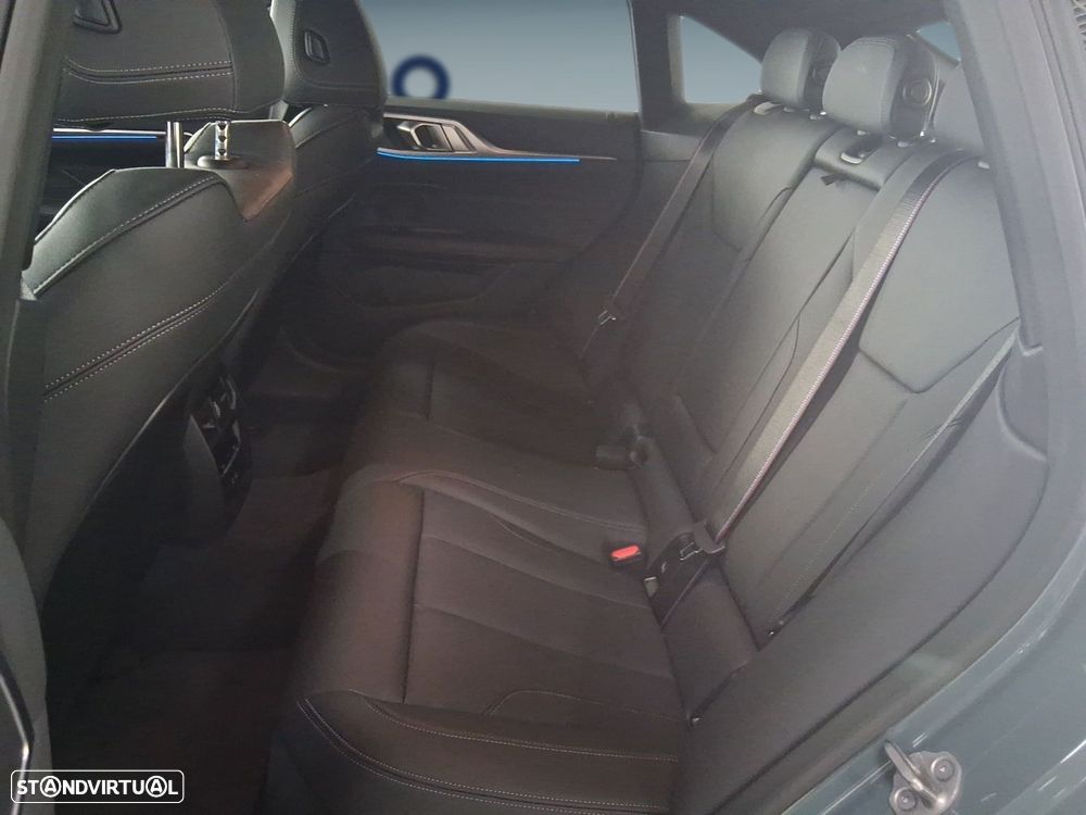 BMW i4 eDrive35 Edição Desportiva M - 13