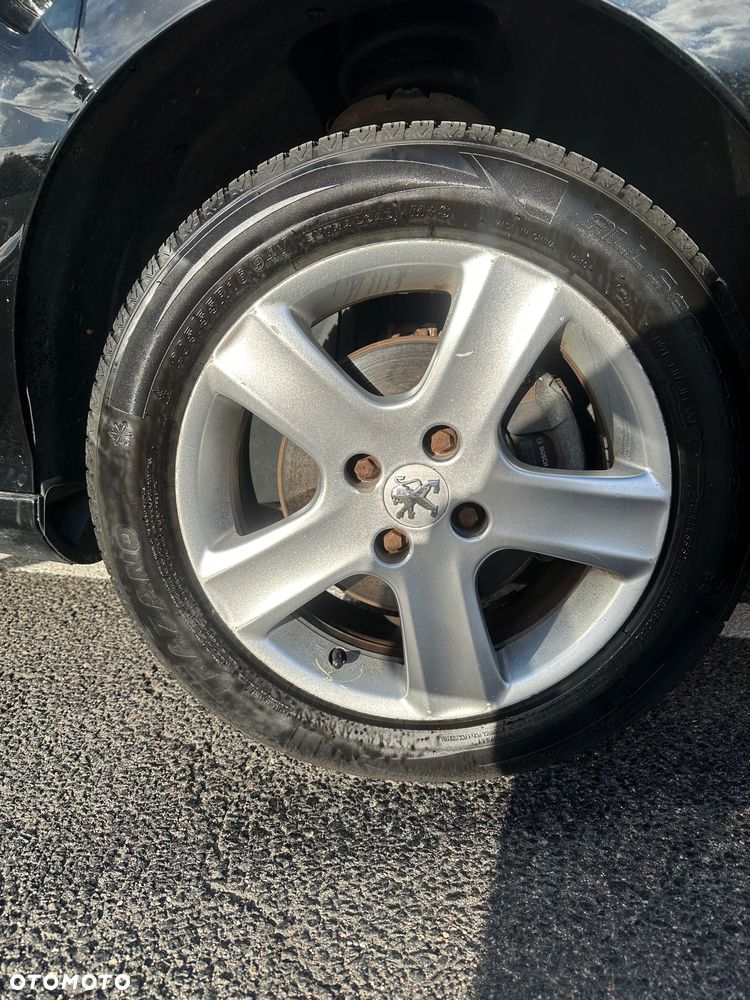 Peugeot 308 - 8