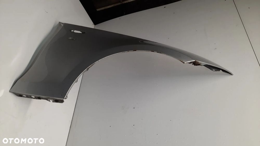 BŁOTNIK PRZEDNI PRZOD PRAWY BMW 1 E81 E82 E87 E88 TITANSILBER 354 SREBRNY POSIADA OZNAKI RDZY - 3