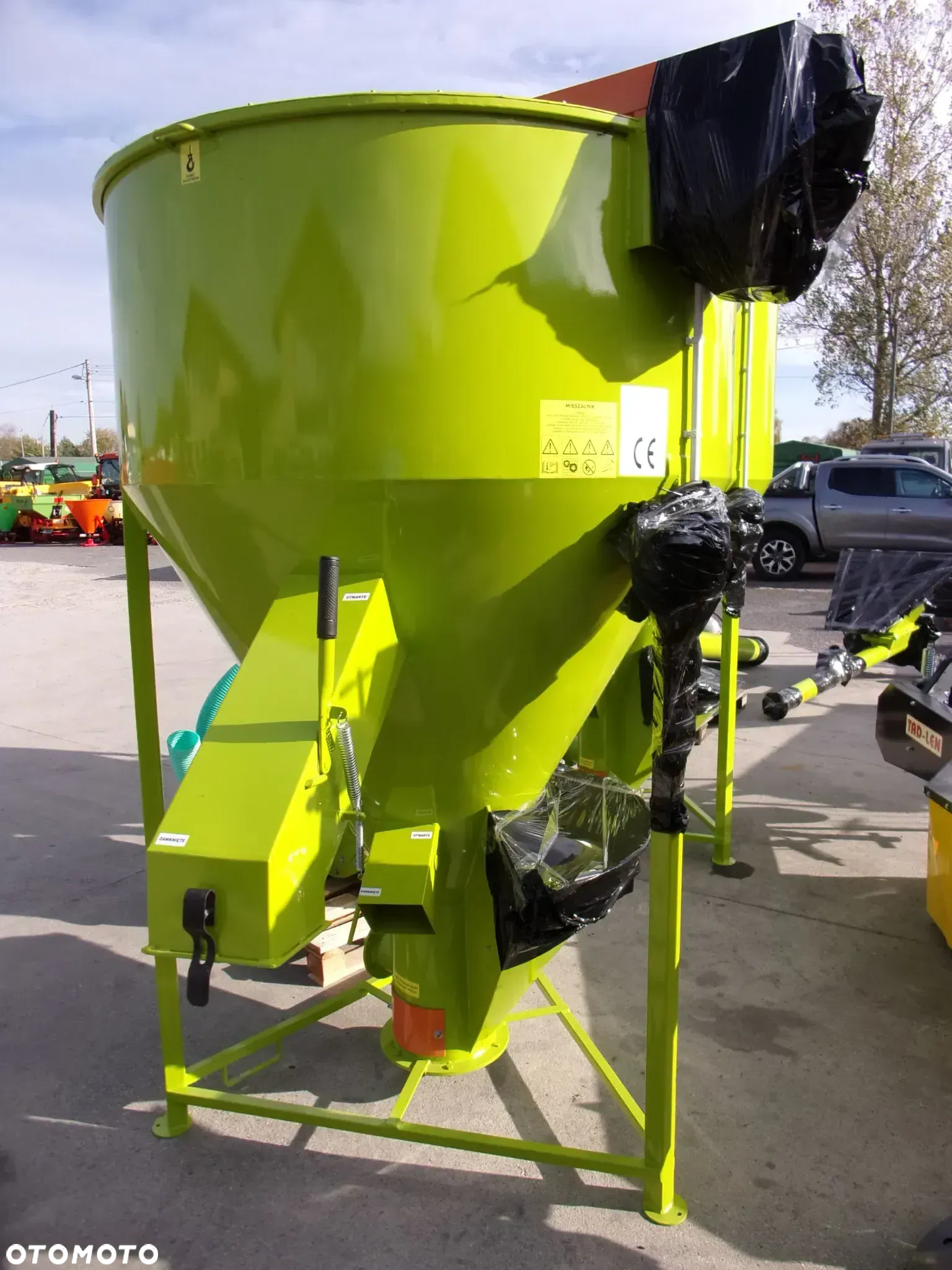 Inny Rozdrabniacz - śrutownik bijakowy Adraf S01/1 - 11kW, S01/0 - 7,5kW; H-115 POM Augustów - Mieszalnik pasz sypkich 750, 1000 kg ADRAF 2000 kg BIN - 13