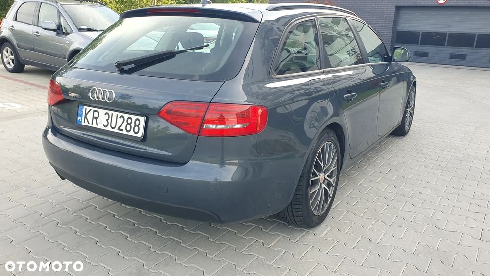 Audi A4 Avant - 6