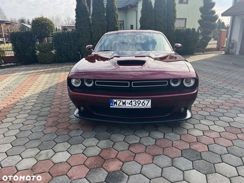 Dodge Challenger - 10