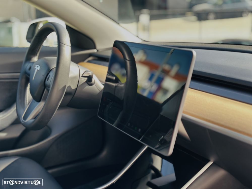 Tesla Model 3 Standard Range Plus RWD - 36