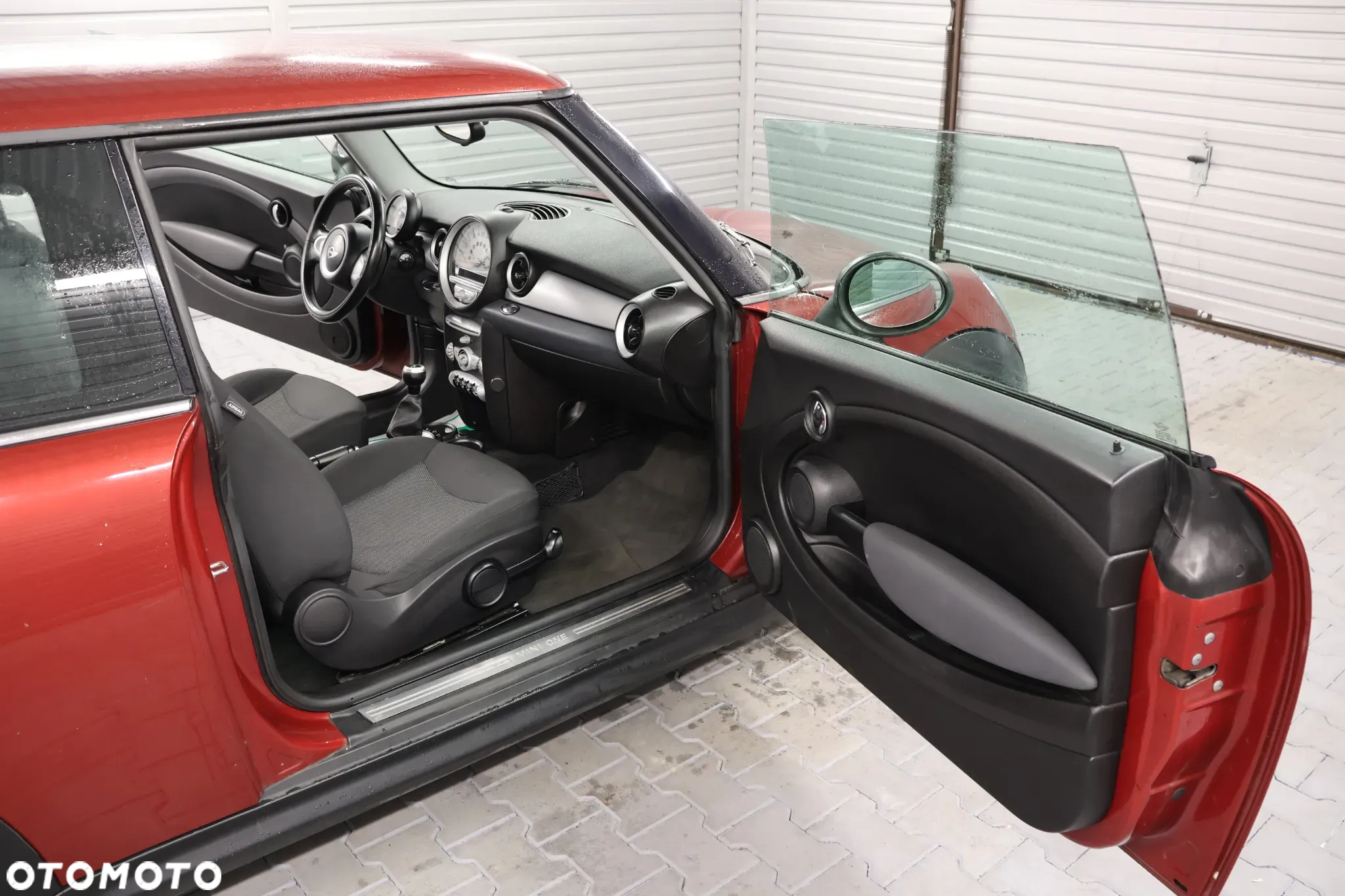 MINI ONE Standard - 10