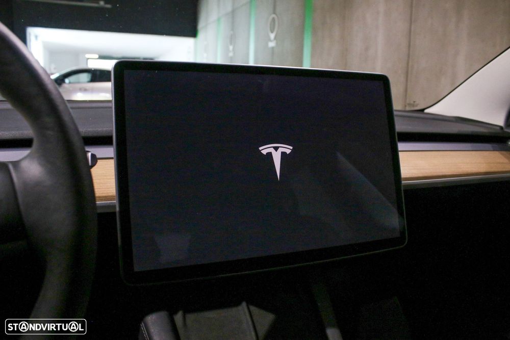 Tesla Model 3 Long Range AWD Dual Motor - 26