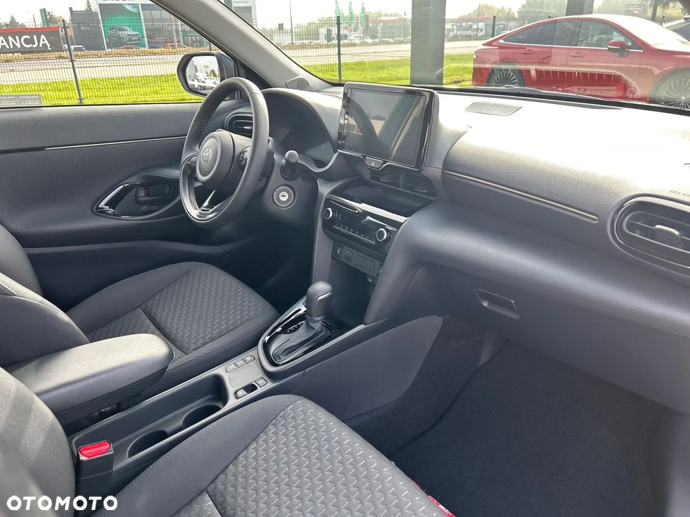 Toyota Yaris Cross Hybrid 1.5 Comfort - 17