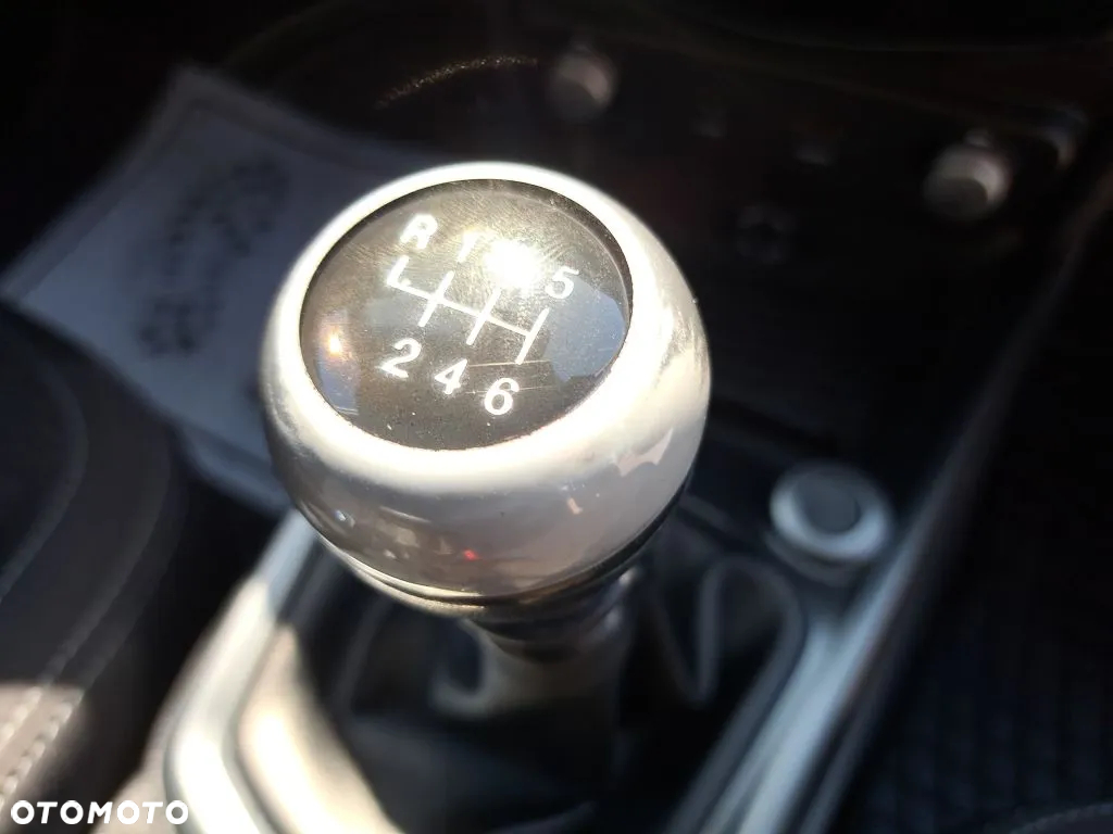SsangYong/KGM XLV - 25