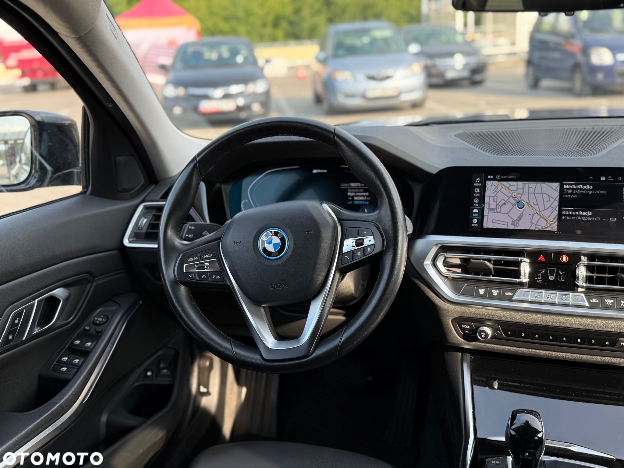 BMW Seria 3 330e PHEV sport - 33