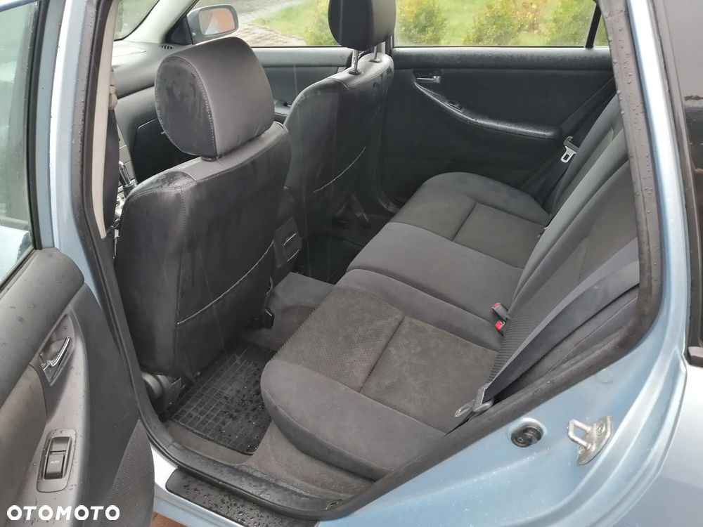 Toyota Corolla 1.4 D-4D Dynamic - 8