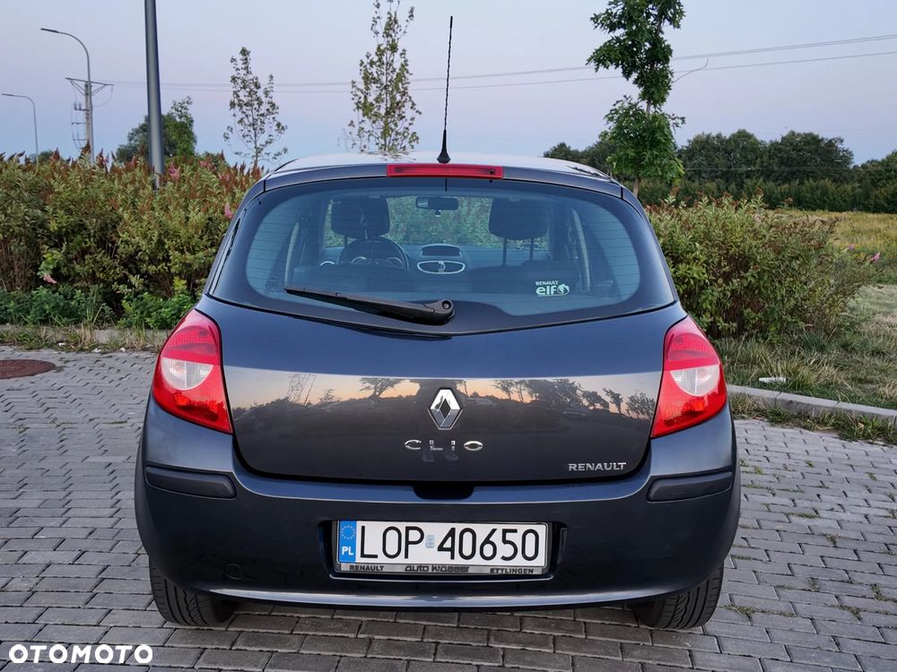 Renault Clio 1.6 16V Expression - 5