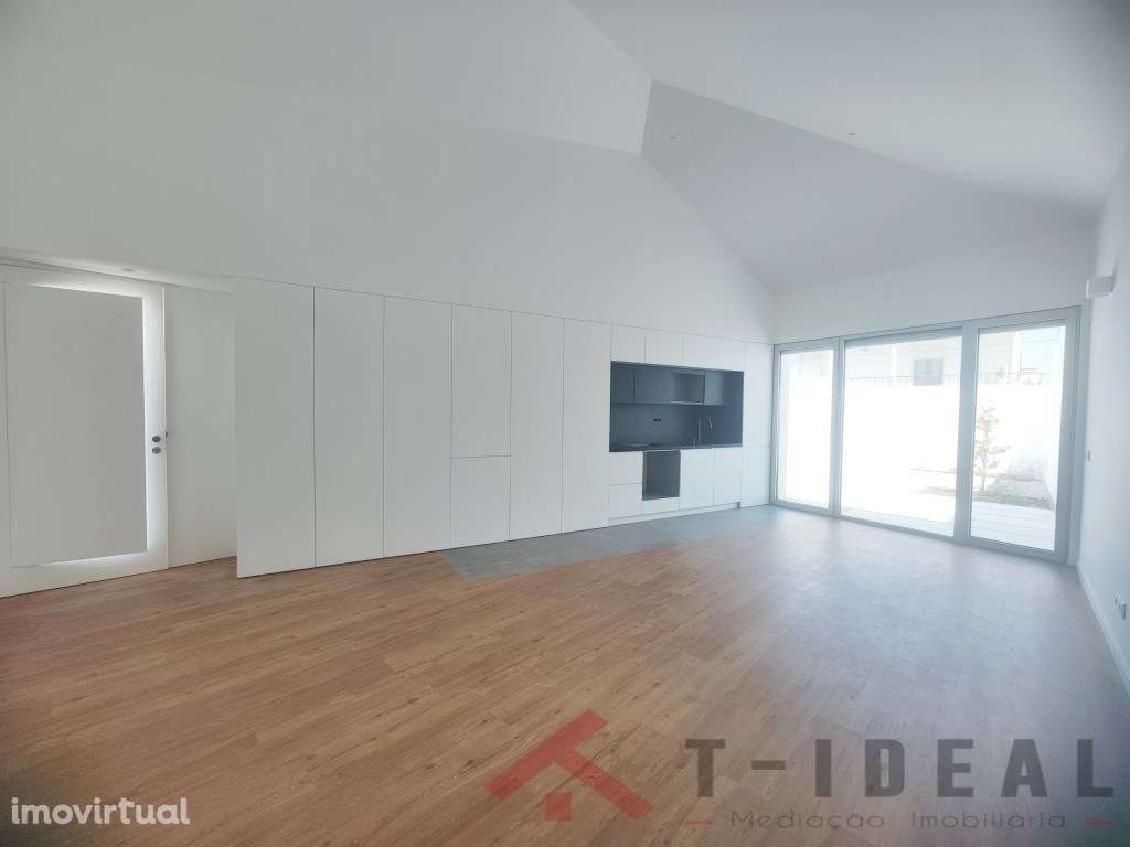 Moradia Térrea T2 nova próxima das praias - Grande imagem: 2/23