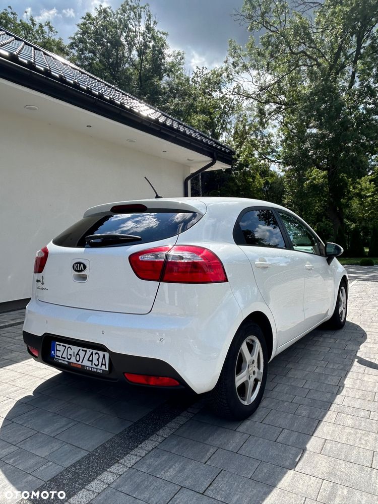 Kia Rio - 3