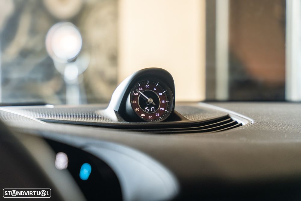 Porsche Taycan 4 - 19