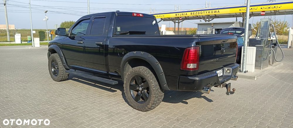 Dodge RAM 1500 5.7 4x4 - 7