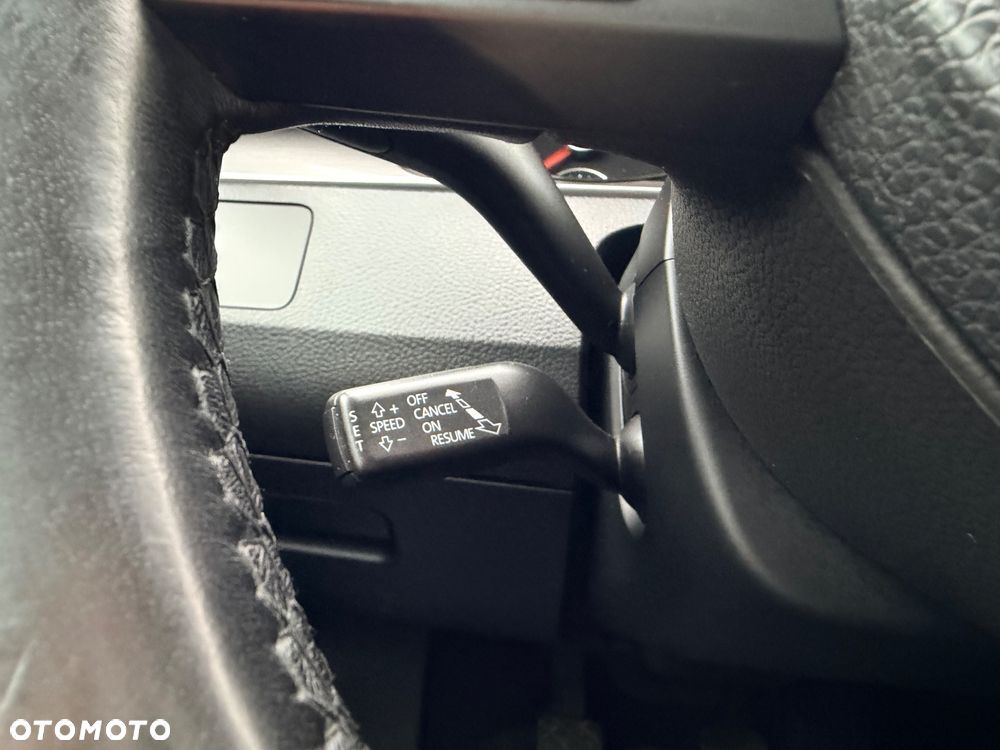 Volkswagen Passat 1.4 TSI Comfortline BlueMotion Technology - 32