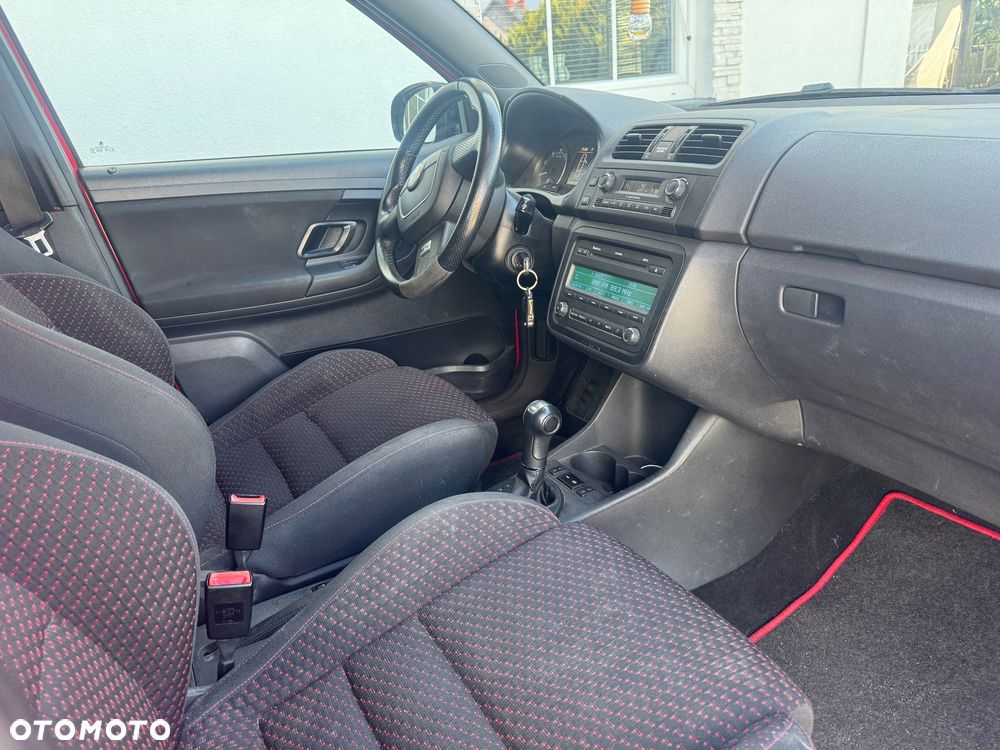 Skoda Fabia 1.4 TSI DSG RS - 7