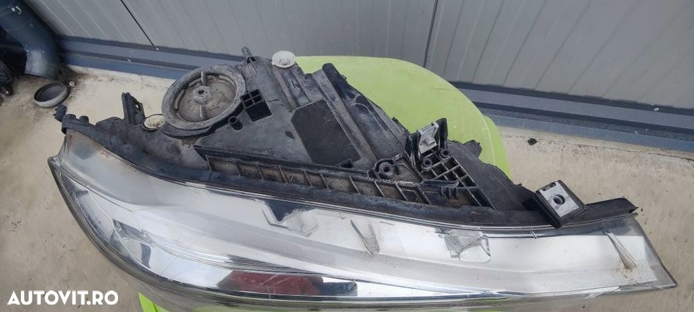 Far dreapta BMW seria 3 f30 full led facelift - 2