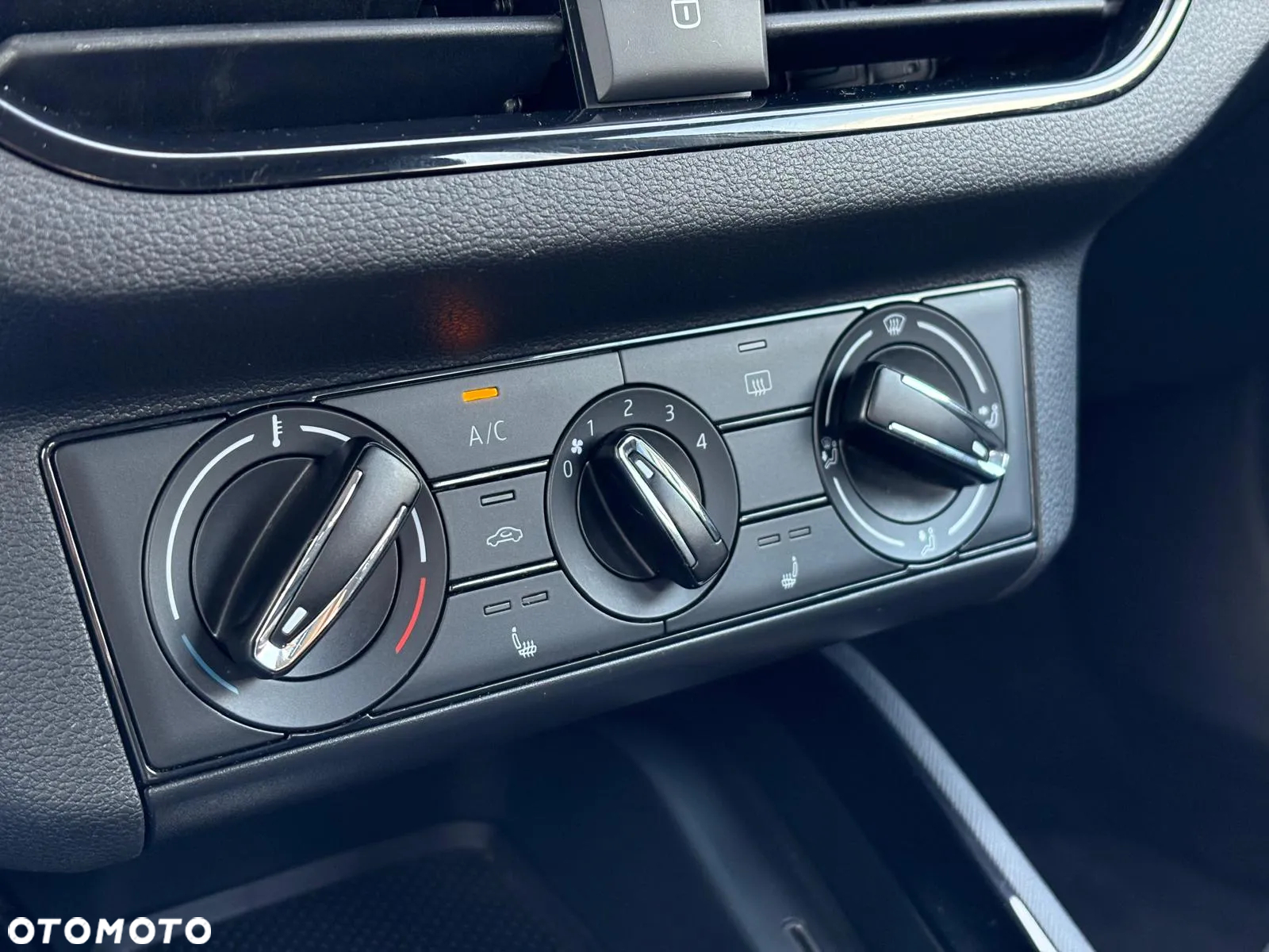 Skoda Kamiq 1.0 TSI Ambition - 17