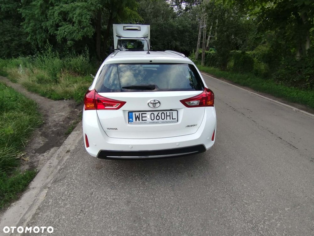 Toyota Auris 1.6 Dynamic - 22